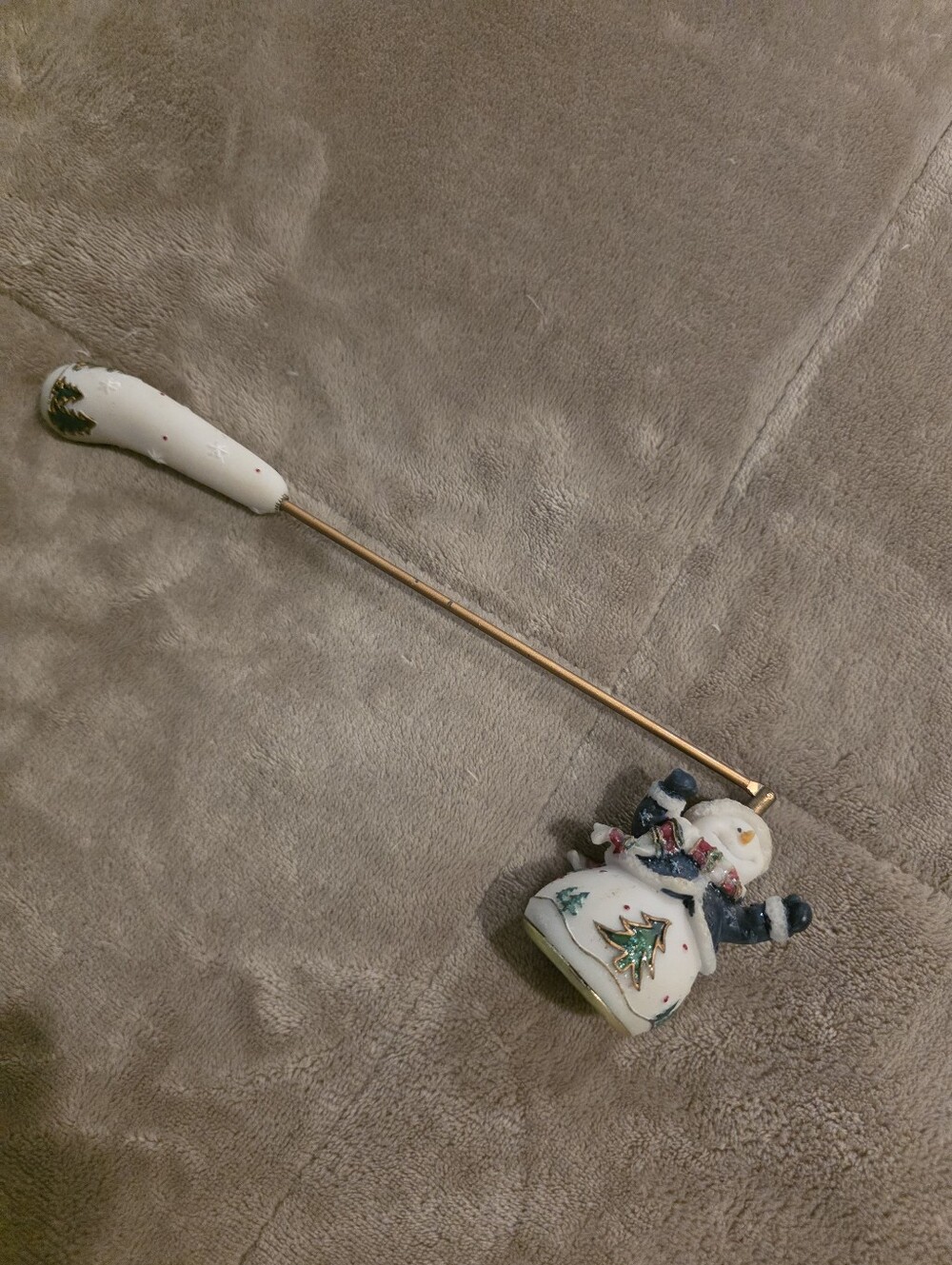 Festive White Snowman Candle Snuffer